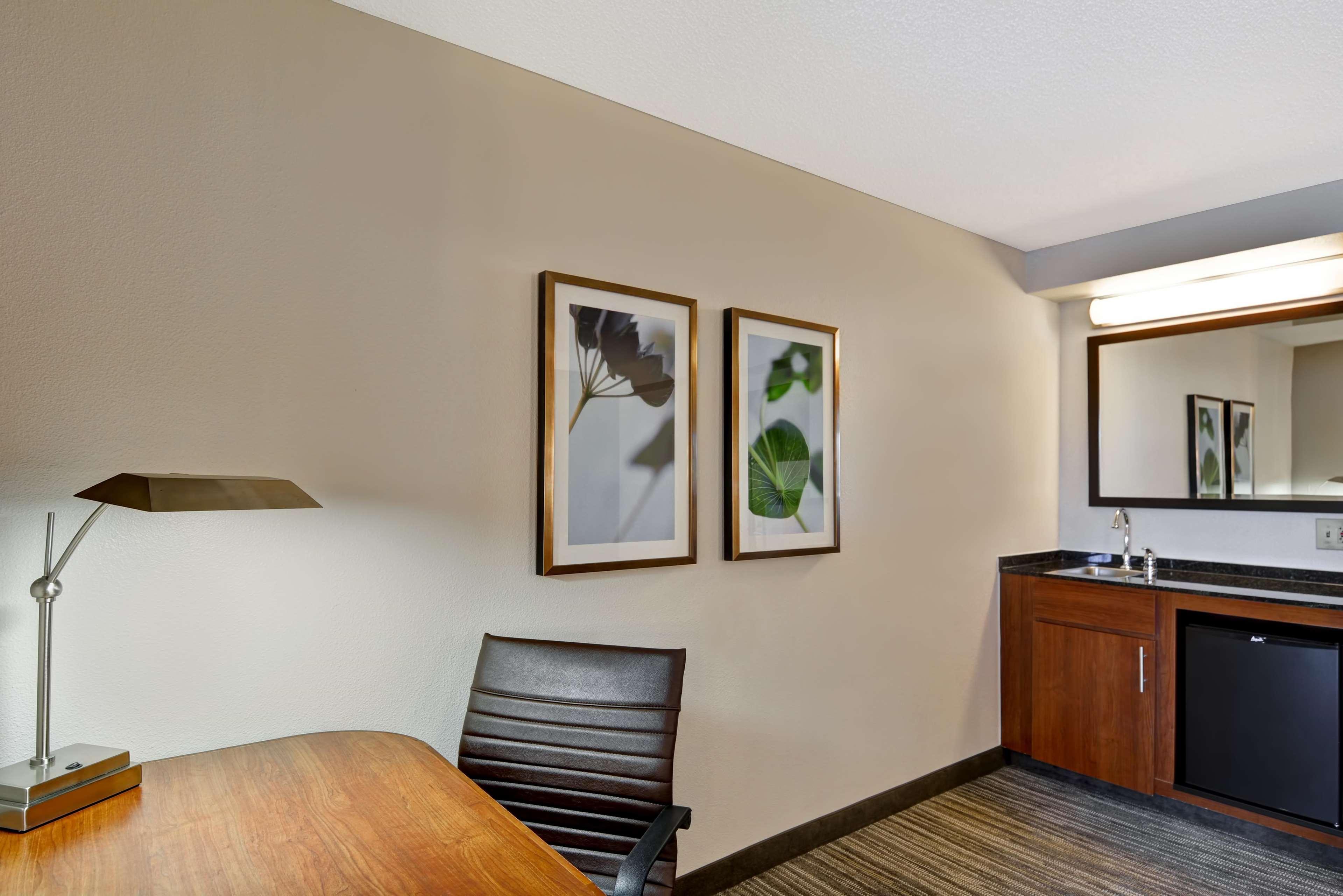 Hyatt Place Memphis Wolfchase Exterior photo