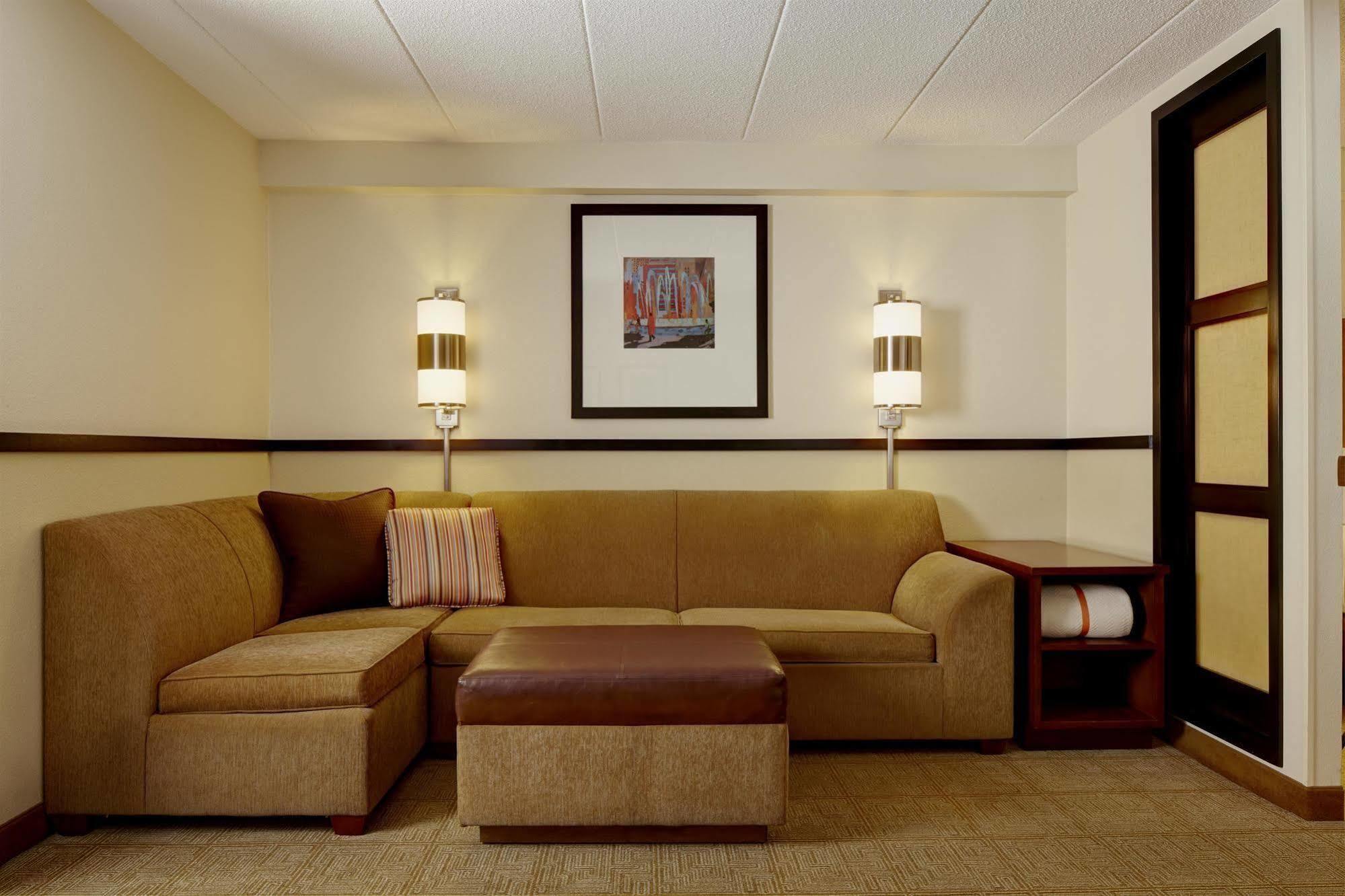Hyatt Place Memphis Wolfchase Exterior photo